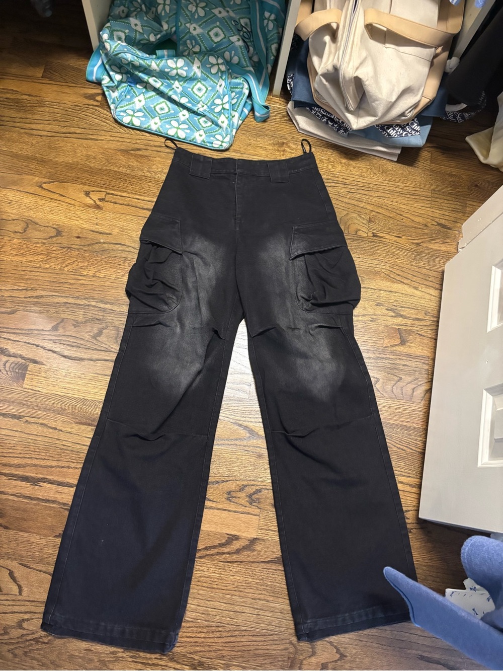 Washed cargo jeans